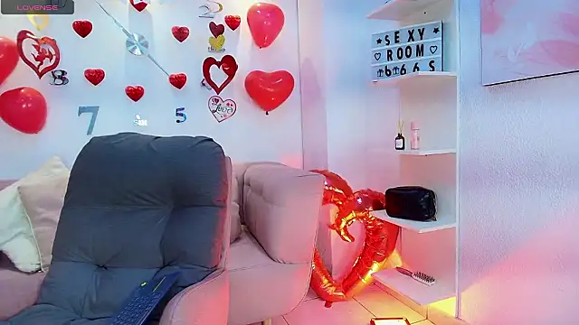 Luna Millers online show from 02-22-26, 12:58