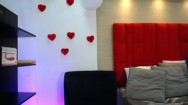 Luna Millers online show from 03-02-26, 04:25