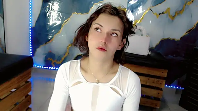 NathalialLooes online show from 05-31-26, 05:04