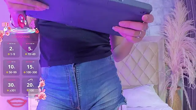 CleoFoxx  online show from 04-09-26, 12:43