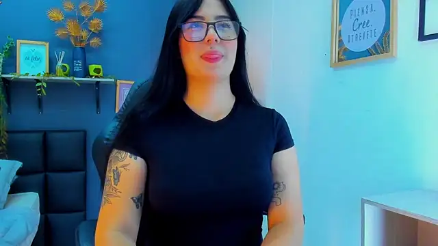 Snapshot of eliza_pink24 chatting on 02-12-26, 09:43 eliza pink24 online show from 02-12-26, 09:43