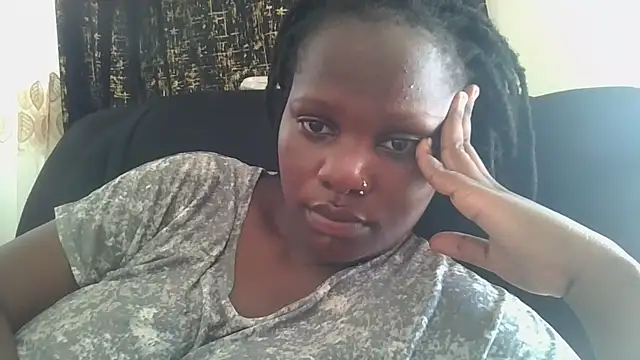 Snapshot of MIlk_Spray_ chatting on 02-25-26, 07:51 MIlk Spray online show from 02-25-26, 07:51