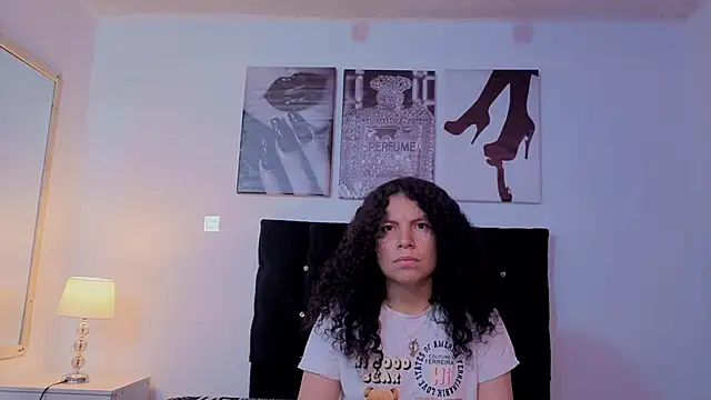 Zoe-yanin online show from 02-21-26, 06:53