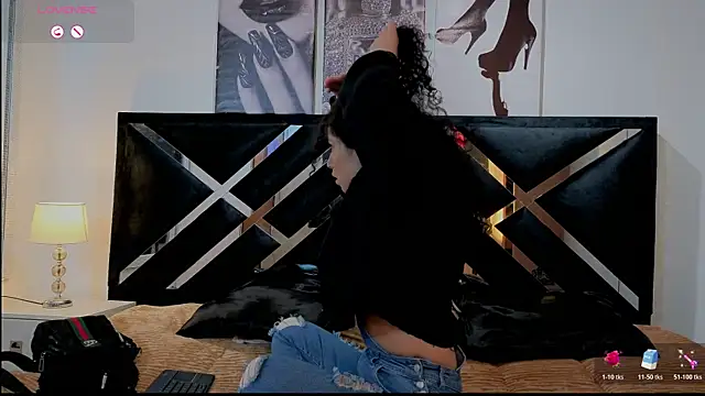 Zoe-yanin online show from 03-31-26, 06:41