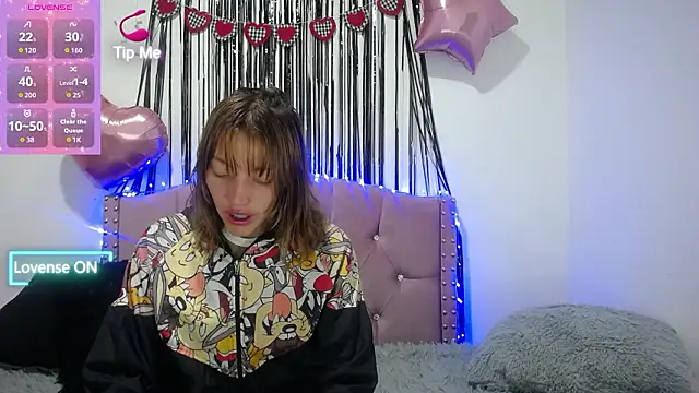 Snapshot of emily_cooper_pym chatting on 02-28-26, 12:17 emily cooper pym online show from 02-28-26, 12:17