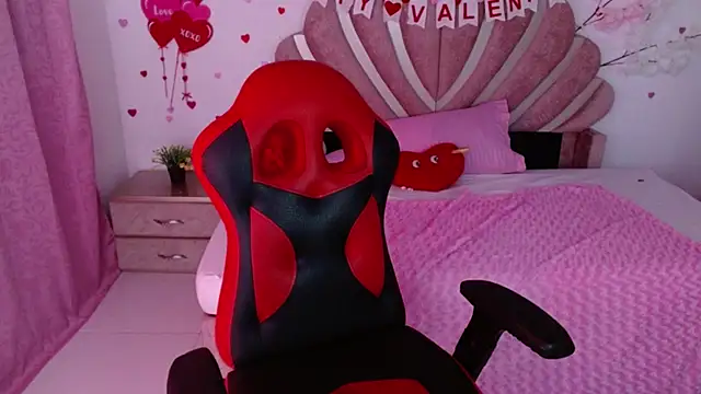 Snapshot of mia_fox666 chatting on 02-15-26, 02:52 mia fox666 online show from 02-15-26, 02:52