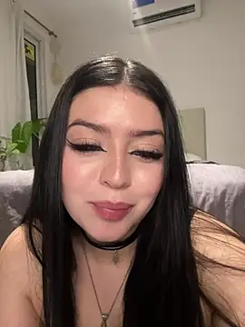 Snapshot of lolaaculaa chatting on 02-11-26, 04:50 lolaaculaa online show from 02-11-26, 04:50