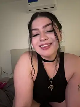 Snapshot of lolaaculaa chatting on 02-22-26, 06:35 lolaaculaa online show from 02-22-26, 06:35