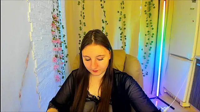 EvaxCharm online show from 02-06-26, 04:17