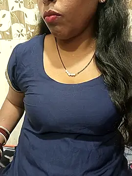 Snapshot of Parul-009 chatting on 02-20-26, 06:26 Parul-009 online show from 02-20-26, 06:26