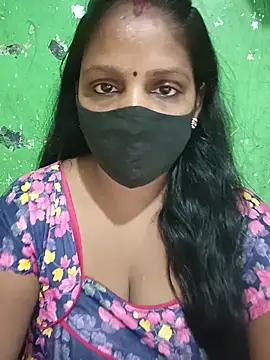Snapshot of Parul-009 chatting on 06-13-26, 05:27 Parul-009 online show from 06-13-26, 05:27