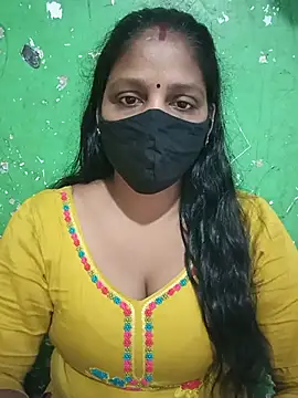 Snapshot of Parul-009 chatting on 06-18-26, 05:08 Parul-009 online show from 06-18-26, 05:08