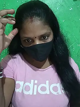 Snapshot of Parul-009 chatting on 06-19-26, 05:01 Parul-009 online show from 06-19-26, 05:01