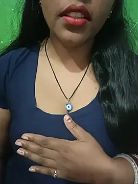 Snapshot of Parul-009 chatting on 06-24-26, 05:50 Parul-009 online show from 06-24-26, 05:50