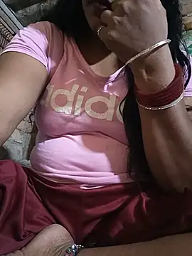 Snapshot of Parul-009 chatting on 07-06-26, 06:32 Parul-009 online show from 07-06-26, 06:32