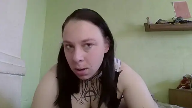 MillaSourety online show from 04-05-26, 08:22