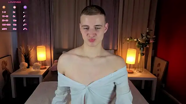 Snapshot of HereAlexColee chatting on 02-03-26, 02:22 HereAlexColee online show from 02-03-26, 02:22