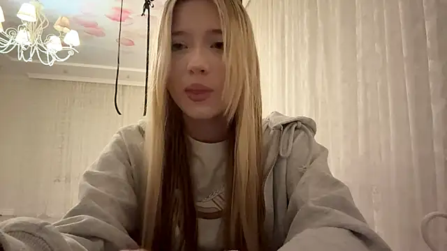 IvyArmbrister online show from 03-03-26, 05:19