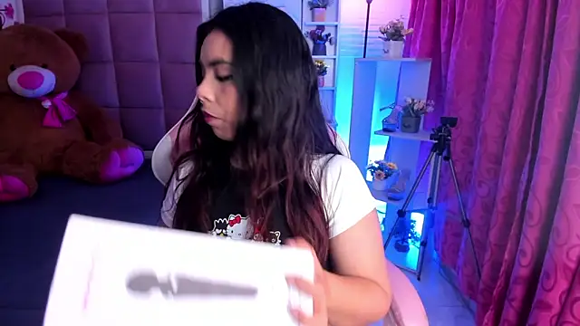 Snapshot of liany_taylor chatting on 02-24-26, 01:58 liany taylor online show from 02-24-26, 01:58