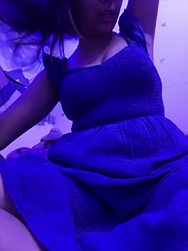 Snapshot of kavyababy00 chatting on 02-14-26, 03:31 kavyababy00 online show from 02-14-26, 03:31