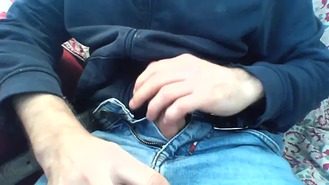 Snapshot of andre_italy chatting on 02-12-26, 01:06 andre italy online show from 02-12-26, 01:06