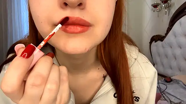 Snapshot of KatheyMichelfelder chatting on 02-25-26, 06:23 KatheyMichelfelder online show from 02-25-26, 06:23