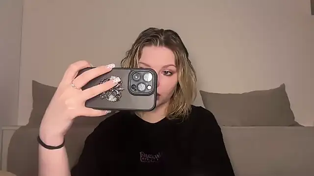 Ophelia Ritz online show from 03-20-26, 12:26