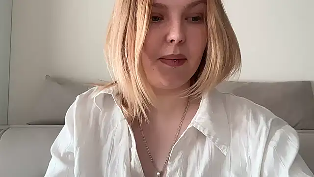 Ophelia Ritz online show from 06-05-26, 06:52