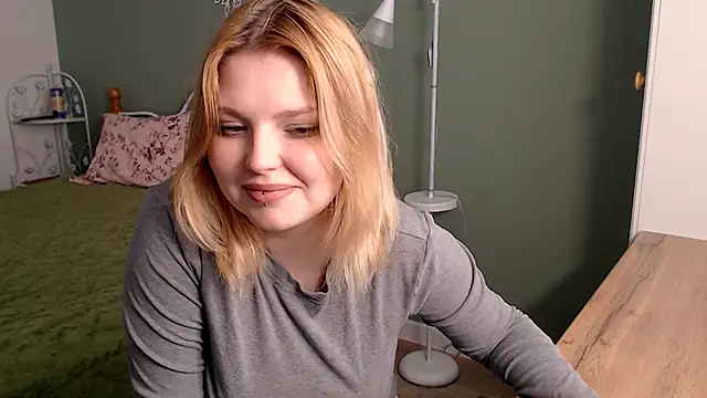 Snapshot of Ophelia_Ritz chatting on 06-13-26, 06:33 Ophelia Ritz online show from 06-13-26, 06:33