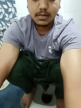 chocolatesboy143 online show from 05-07-26, 11:43