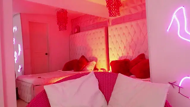 Kitty madness online show from 04-06-26, 08:43