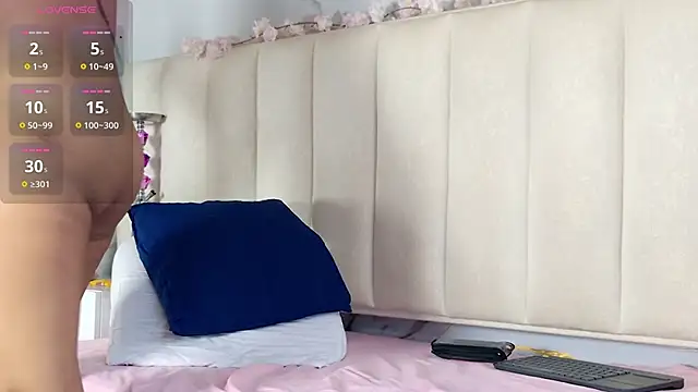 Loren ortiiz online show from 04-10-26, 06:34