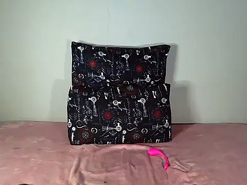 Snapshot of Riaanxxx chatting on 02-09-26, 12:58 Riaanxxx online show from 02-09-26, 12:58