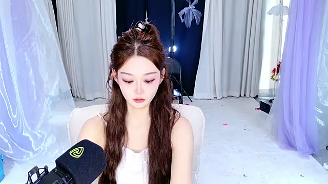 Dancer Lucky-Nini online show from 03-05-26, 07:04