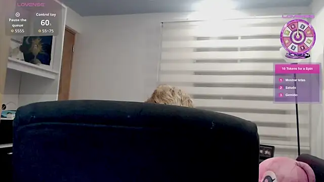 Snapshot of duvisex19 chatting on 06-12-26, 05:06 duvisex19 online show from 06-12-26, 05:06