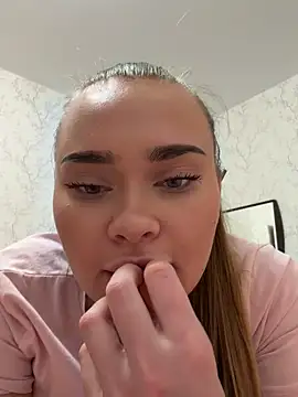 MonicaWestt online show from 04-13-26, 08:25