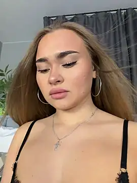 MonicaWestt online show from 05-21-26, 07:04