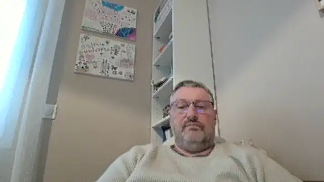 Snapshot of doudou310 chatting on 02-11-26, 07:57 doudou310 online show from 02-11-26, 07:57