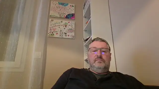 Snapshot of doudou310 chatting on 02-20-26, 05:37 doudou310 online show from 02-20-26, 05:37