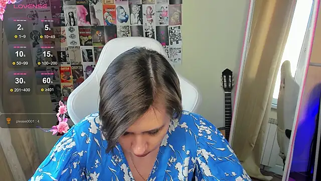 Snapshot of Scarlet_Sirenn chatting on 02-19-26, 10:22 Scarlet Sirenn online show from 02-19-26, 10:22