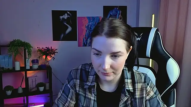 AliceChanel online show from 04-18-26, 09:13