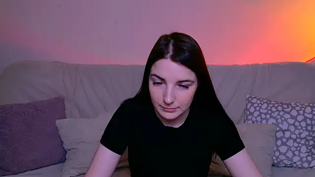 Snapshot of AliceChanel chatting on 06-19-26, 03:44 AliceChanel online show from 06-19-26, 03:44