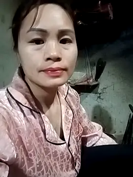 Snapshot of l_kiss chatting on 02-06-26, 11:24 l kiss online show from 02-06-26, 11:24