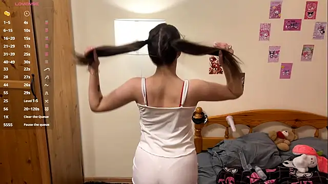 Snapshot of sofiaxshow chatting on 02-14-26, 07:21 sofiaxshow online show from 02-14-26, 07:21