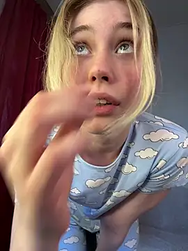 LovelyMiu online show from 05-23-26, 02:21