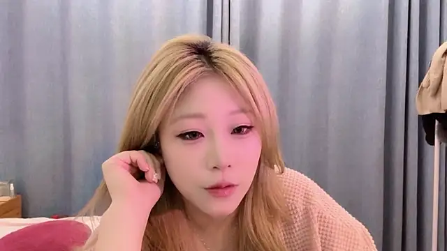 Snapshot of SM_JIAJIA_ZL chatting on 06-26-26, 03:05 SM JIAJIA ZL online show from 06-26-26, 03:05