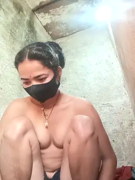 Snapshot of Sunali_Bendre chatting on 02-14-26, 02:30 Sunali Bendre online show from 02-14-26, 02:30