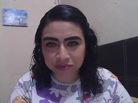 Snapshot of DalilahMx chatting on 02-19-26, 05:42 DalilahMx online show from 02-19-26, 05:42