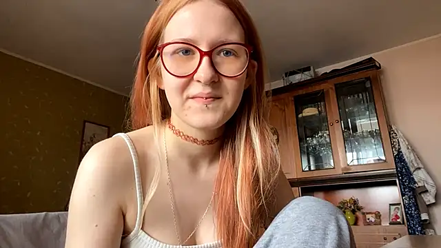 LaureenVielma online show from 02-27-26, 07:19