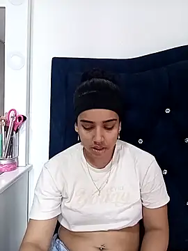 Diva noir online show from 02-15-26, 07:43